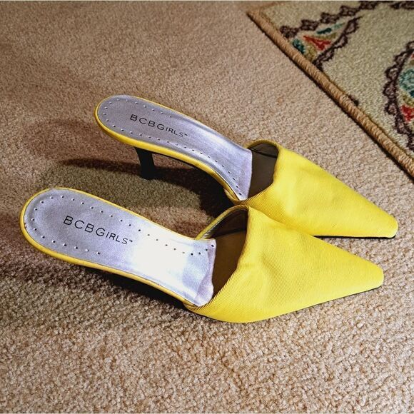 BCBGirls    - Picture 10 of 14